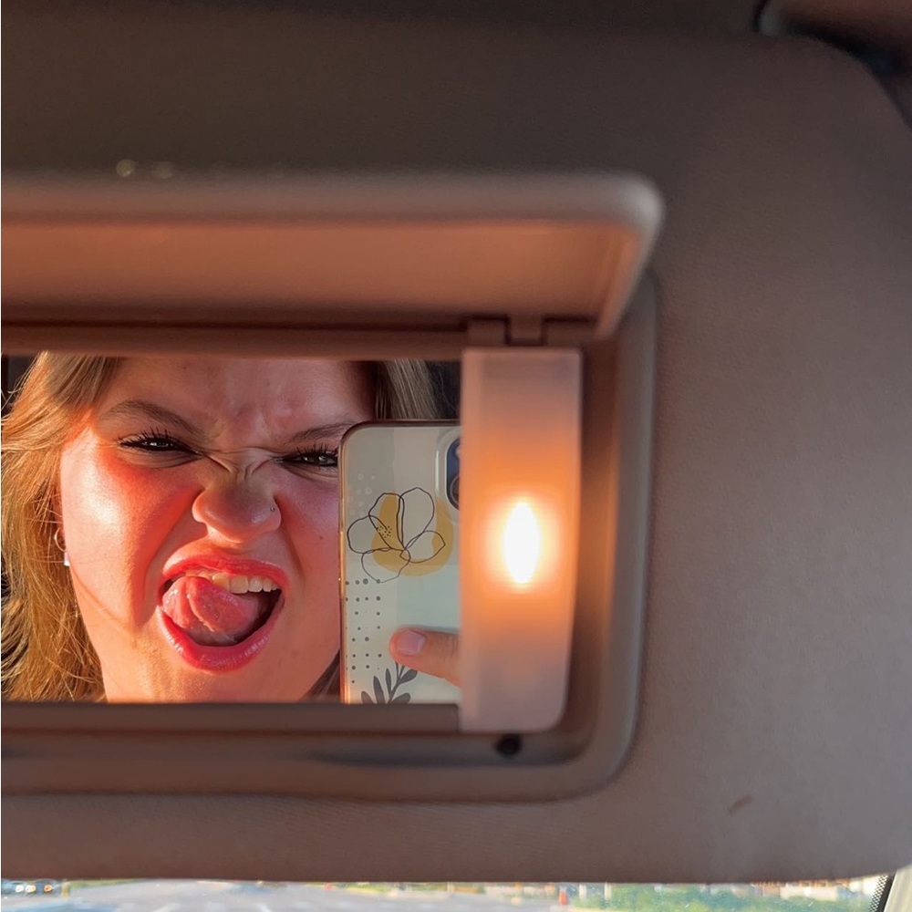 Meet your Posher, Libby